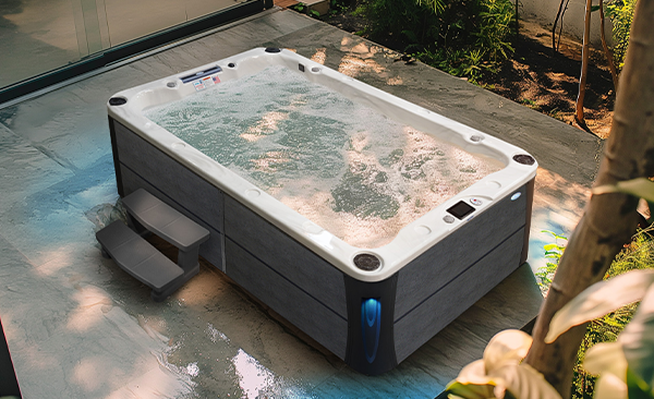 Deck Series Poland hot tubs for sale